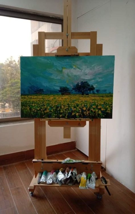 Painting On Easel Aesthetic, Painting On An Easel, Class Photos, Easel Painting, Dada Art, Art Easel, Easy Paintings, Artist Painting, Art Class