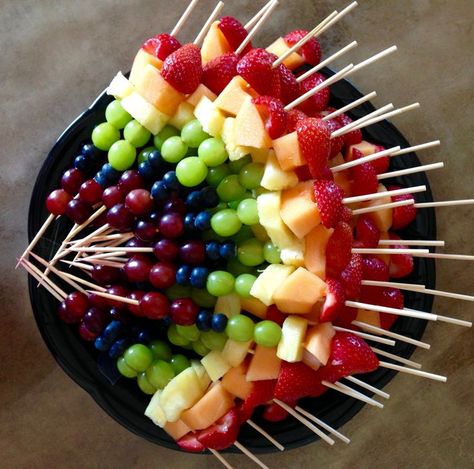 Rainbow fruit skewers. Healthy AND pretty! | Rainbow fruit skewers, Party food buffet, Fruit kebabs Fruit Shish Kebabs Skewers, Fruit Screwers, Fruit Skewers Party, Fruit Skewers Ideas, Party Food Catering, Rainbow Fruit Skewers, Easter Party Food, Fruit Kebabs, Fruit Platter Designs