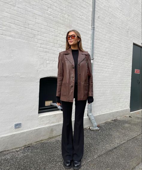 Sofia Boman, Vinter Mode Outfits, Style Inspiration Winter, Looks Street Style, Brown Leather Jacket, Look Vintage, 가을 패션, Autumn Outfit, Outfit Inspo Fall