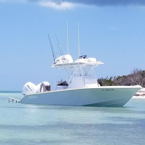 Center Console Fishing Boats, Sport Fishing Boats, Center Console Boats, Boat Life, Sitting Pretty, Sport Fishing, Center Console, Key West, Fishing Boats