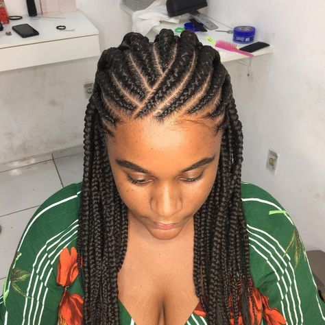 Twist Couture: High-fashion Hairstyle Ideas for the Twisted Trendsetter Fulani Hairstyles, Vacay Hair, Simple Fulani Braids, Cornrow Hairstyle, Micro Braids Hairstyles, Cornrows Natural Hair, Flat Twist Hairstyles, Cornrows Braids For Black Women, High Fashion Hair