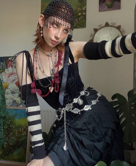 Liberty Mai, Leaf Belt, Goth Rave, Whimsy Goth, Rave Fashion, Witchy Fashion, Little Outfits, Indie Fashion, Harajuku Fashion