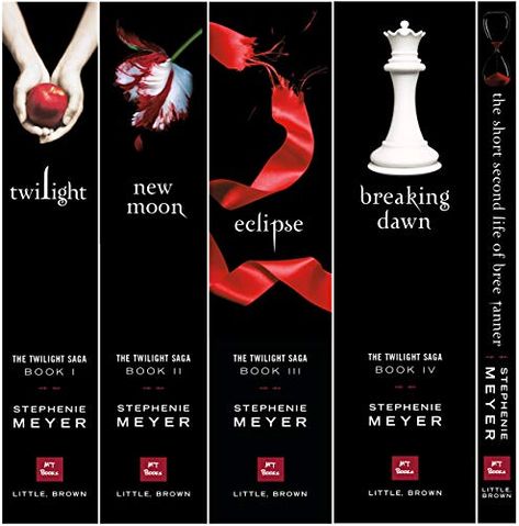 New Moon Eclipse, Vampire Love Story, Twilight Saga Books, Poses Manga, Twilight Book, Twilight New Moon, Vampire Love, Stephenie Meyer, Twilight Series