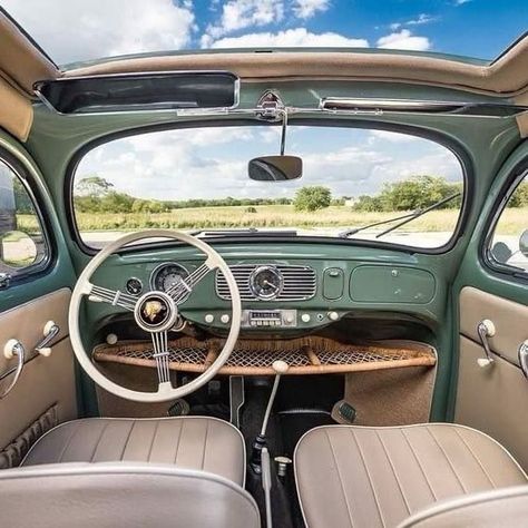 Volkswagen Beetle Interior, Vw Bug Interior, Volkswagen Vintage, Volkswagen Beetle Vintage, Vw Ideas, T1 Bus, Vw Classic, Old Vintage Cars, Cars 4