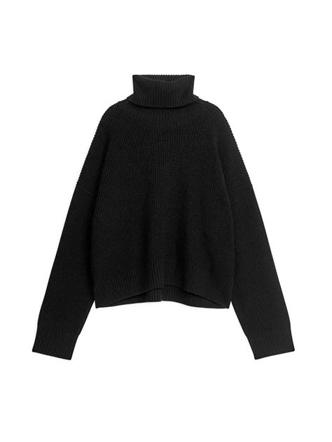 Wool Cashmere Roll-Neck Jumper | ARKET Capsule Wardrobe 2020, Black Wool Sweater, Black Cashmere Sweater, Half Cardigan, Black Turtle Neck, Winter Capsule Wardrobe, Turtle Neck Jumper, Black Jumper, Roll Neck Jumpers