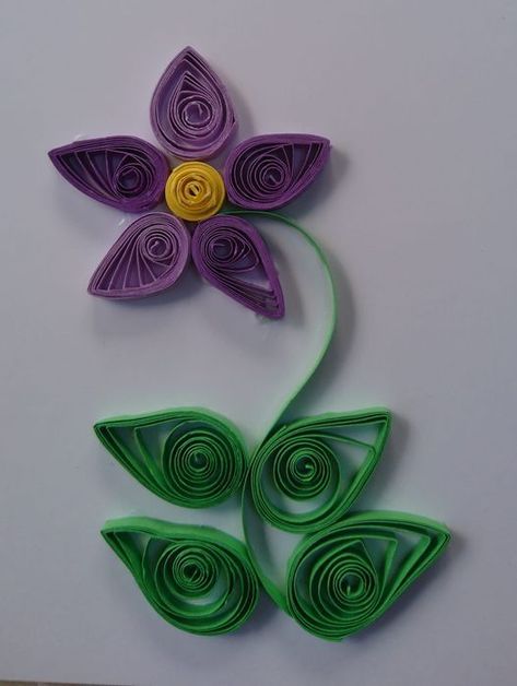 Paper Quilling Projects, Quilling Flower Designs, Quilling Projects, Paper Quilling For Beginners, Paper Quilling Flowers, Paper Quilling Cards, Quilling Work, Paper Quilling Patterns, Quilled Paper Art