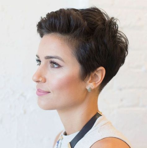 Very Short Tapered Pixie Cut Thick Hair Cuts, Pixie Haircut For Thick Hair, Girl Haircuts, Penteado Cabelo Curto, Pixie Haircuts, Short Pixie Haircuts, Short Pixie Cut, Haircut For Thick Hair, Girl Short Hair