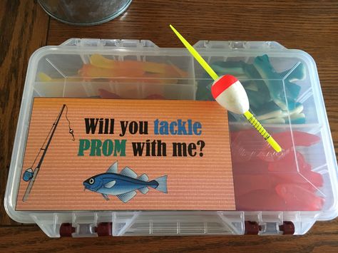 Fishing proposal Hoco Fishing Proposal, Dance Proposal Fishing, Groomsmen Proposal Fishing Theme, Hoco Proposals Ideas Fishing, Fishing Promposal Ideas, Fishing Hoco Proposals, Fishing Proposal Ideas, Promposal Response Ideas, Promposal Response