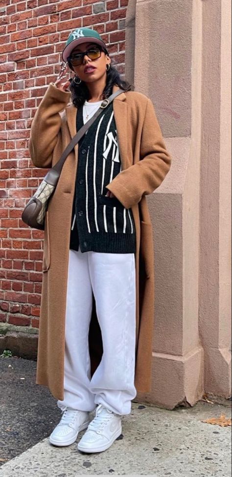 Kith Women Outfits, Kith Outfits Women, Gucci Shoes, Comfy Casual, Outfit Inspo Fall, Cute Casual Outfits, Varsity Jacket, Everyday Fashion, Fall Outfits