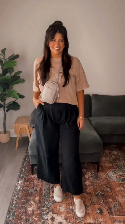 House Cleaning Outfit, Curvy Fall Fashion, Cleaning Outfit, Fall Outfits Curvy, Curvy Fall Outfits, Autumn Fashion Curvy, Fall Outfits Casual, Fall Fashion 2023, Easy Outfits