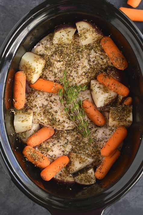 Slow Cooker Italian Chicken And Potatoes, Crockpot Chicken Potatoes Carrots Italian Dressing, Chicken Potato Carrot Crockpot, Chicken Potatoes Carrots Crockpot, Low Calorie Crockpot, Chicken Italian Dressing, Jennifer Goodwin, Crockpot Chicken And Vegetables, Crockpot Italian Chicken