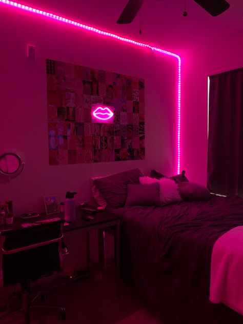 @sydneyols Bedroom Aestethic, Neon Room Aesthetic, Stormy Aesthetic, Bedroom Aesthetic Vintage, Hot Pink Bedrooms, Artsy Wall, Baddie Room, Bedroom Neon, Neon Bedroom