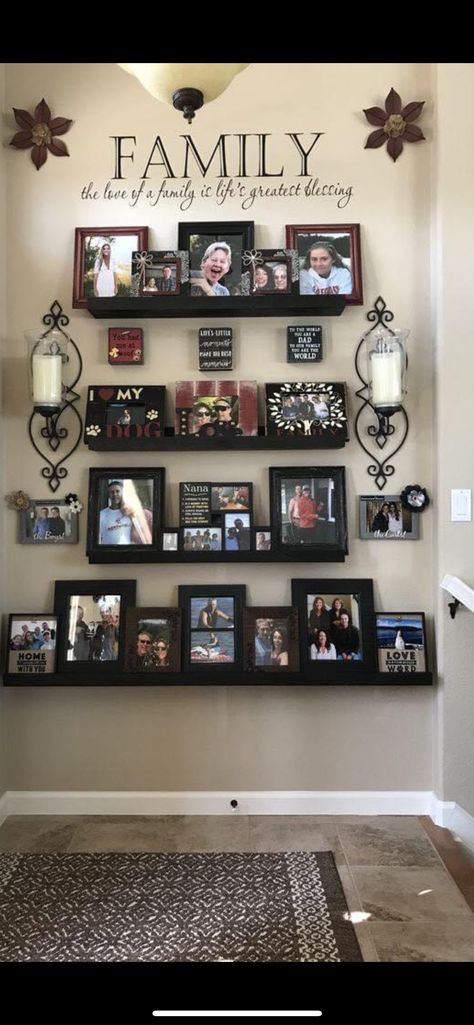 Wedding Wall Ideas For Home, School Picture Display Ideas Hallways, Family Picture Display Ideas, Family Picture Wall Ideas, Hallway Landing, Family Photos Wall Decor, Decor Around Tv, Bookshelves Decor, Staircase Wall Decor