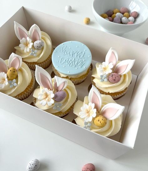 Bunny Ear Cupcakes, Easter Desserts Cake, Easter Themed Treats, Easter Treat Box, Vanilla Bean Buttercream, Easter Saturday, Easter Sweets, Cupcake Cake Designs, Cake Artist