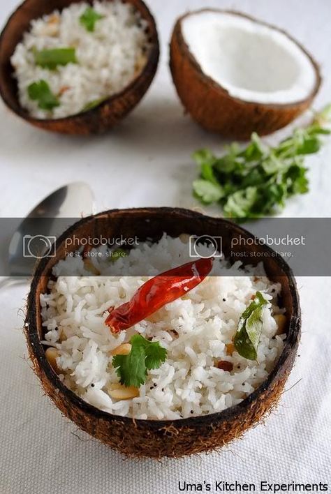 Indian Food Photography, Coconut Bowls, India Food, Coconut Rice, South Indian Food, Thai Food, Food Presentation, Food Plating, Indian Recipes