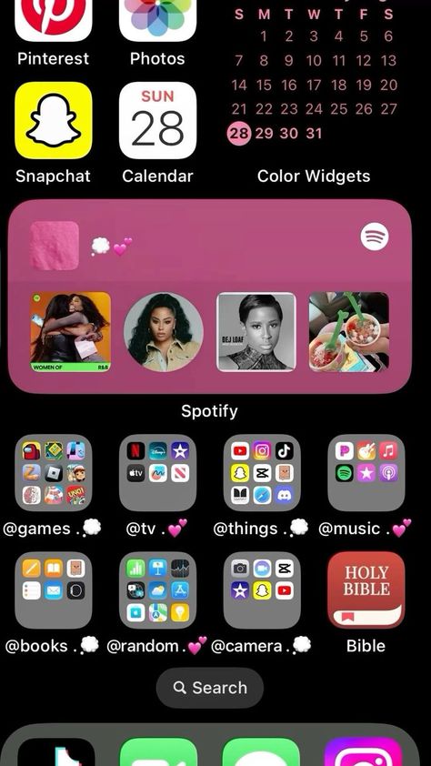 Wallpaper Set Up, Phone Set Up Ideas, Iphone Lockscreen Design, Theme Iphone Aesthetic, I Phone Layout Ideas, App Layout Iphone Homescreen, Organizing Phone Apps Aesthetic, Cute Widget Ideas, Lock Screen Wallpaper Ideas