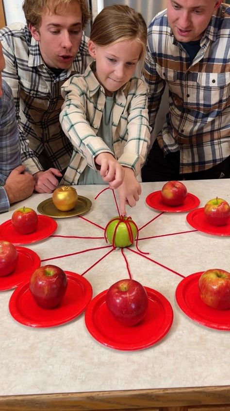 Apple Games For Kids, Apple Games For Adults, Fall Party Activities, Benson Bros, Apple Games, Eating Games, Fall Party Games, Presentation Ideas For School, Apple Festival