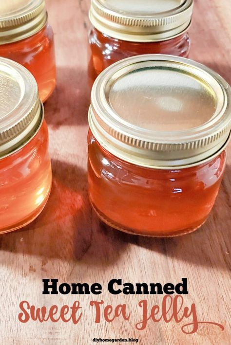 Sweet Tea Jelly: Your Family's New Favorite Treat | diyhomegarden.blog Canning Fresh Fruit, Sweet Tea Jelly Recipe, How To Make Homemade Jelly, Jam Jelly Recipes, Southern Canning Recipes, Sweet Tea Jelly, Making Jelly Homemade, Canned Jelly Recipes, Easy Jelly Recipes