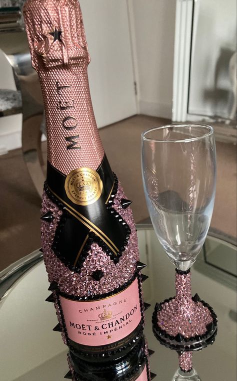 Pink Liquor Bottles, Bedazzled Bottles Pink Whitney, Bling Alcohol Bottle 21st Birthday, Rhinestone Bottle Alcohol 21st Birthday, Rhinestone Alcohol Bottle, Hennessy Bottle, Badazzel Liquor Bottles, Alcohol Bottle Decorations, Glitter Wine Glasses Diy