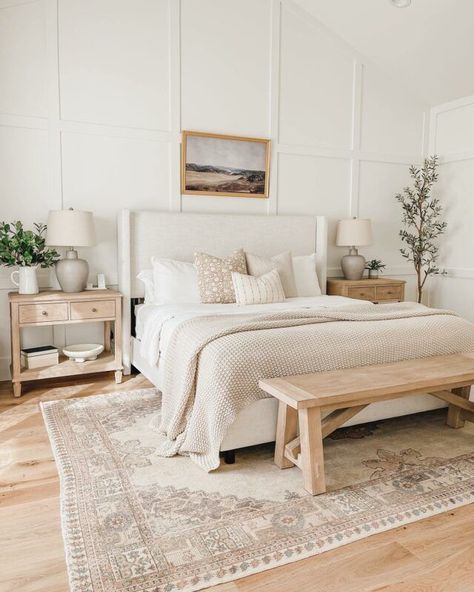 Beautiful Bed Designs, Modern Farmhouse Bedroom, White Headboard, Redecorate Bedroom, Bedroom Refresh, Master Bedrooms Decor, Main Bedroom, White Bedroom, Bedroom Aesthetic