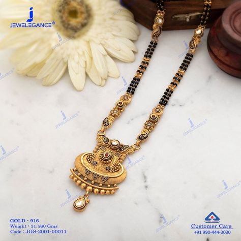 Gold Mangalsutra Design, Latest Mangalsutra Designs, Traditional Mangalsutra, Antique Mangalsutra, Mangal Sutra, Real Gold Necklace, Mangalsutra Design, Gold Temple Jewellery, Black Beads Mangalsutra Design