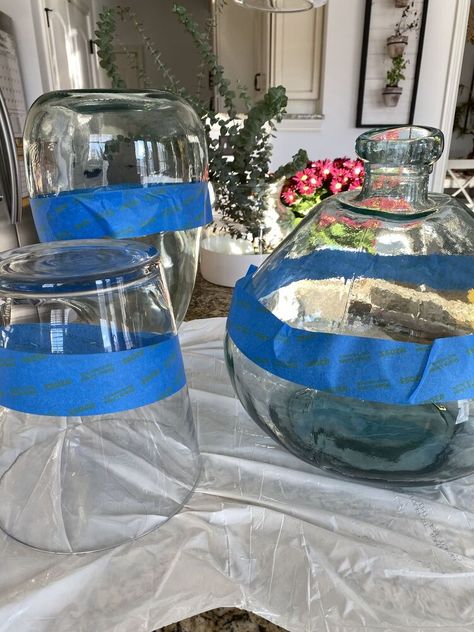 Flower Vases For Centerpieces, Fishbowl Vase Ideas, What To Do With Old Flower Vases, Diy Color Glass Vases, What To Do With Glass Vases, Painting Vases Diy Ideas Glass, Repurpose Flower Vases, Large Glass Vase Ideas, How To Paint Glass Vases