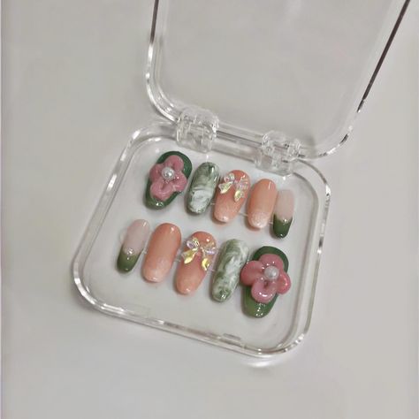 Cutest matcha set with a spring twist🌷🍵 - - - - #spring #nails #smallbusiness #design #art #matcha #matchalove #reels #love #springnails #nailsart #pressonnails #reuse #springstyle #nailsnailsnails #handmade #handmadewithlove