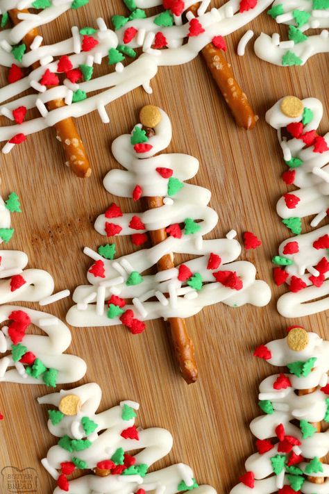 Christmas Tree Pretzels, Tree Pretzels, Cookies To Make With Kids, Chocolate Pretzels Christmas, Fun Christmas Treats, Cookies With Kids, Pretzel Candy, Christmas Pretzels, Cookies To Make