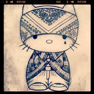 gangsta kitty Chicana Hello Kitty, Kitty Chola, Mi Vida Loca Tattoo, Gangster Drawings, Latino Art, Hello Kitty Tattoos, Chicana Style, Cholo Art, Lowrider Art