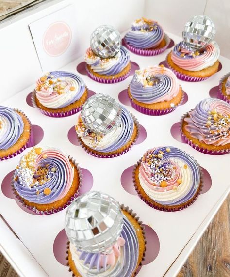 Dance Cupcakes Ideas, Dance Theme Cupcakes, Taylor Swift Lover Party Food, Taylor Swift Birthday Cupcake Ideas, Disco 10th Birthday Party, Pink Disco Cupcakes, Purple Disco Party Theme, Disco Party Cupcakes, Iridescent Cupcakes