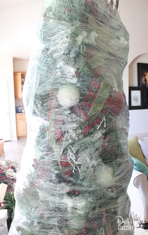 Christmas Tree Storage Ideas | How to Efficiently Wrap & Store a Decorated Tree Beach Christmas Trees, Christmas Decoration Storage, Christmas Tree Storage, Pallet Christmas Tree, Deco Mesh Christmas Wreaths, Pallet Christmas, Christmas Hacks, Christmas Yard, Bright Ideas