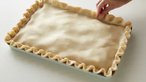 Apple Slab Pie Recipe - Pillsbury.com Apple Pie Recipe With Pillsbury Crust, Pillsbury Apple Slab Pie, Apple Bars With Pie Crust, Apple Pie Recipe Pillsbury Crust, Apple Pie Slab Recipe, Apple Pie Slices Recipe, Slab Apple Pie Recipe, Apple Sheet Pie, Sheet Pan Apple Pie