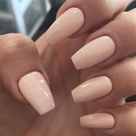 cool 25 Fancy Ideas On Casket Nails - Trendy and Exclusive Check more at http://newaylook.com/best-ideas-on-casket-nails/ Feminine Nail Polish Colors, Modest Nails, Feminine Nails, Simple Cute Nails, Sparkly Acrylic Nails, Casket Nails, Gel French Tips, Nails Basic, Nail Designs Colors