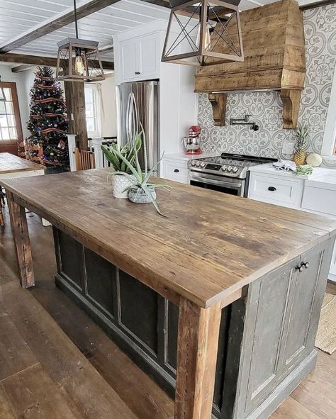 [SponsoredPost] 79 Great Rustic Kitchen Island With Seating Tips and Tricks You've Never Considered 2022 #rustickitchenislandwithseating Farm Kitchen Island Ideas, Reclaimed Kitchen Ideas, Island With Farmhouse Sink And Dishwasher, Horseshoe Kitchen Island, Uneven Kitchen Island, Rustic Farmhouse Island Kitchen, Build Your Own Kitchen Island Rustic, Large Wood Island Kitchen, Barndominium Kitchen Island