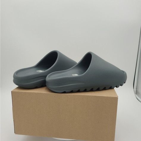 Adidas Yeezy Slide "Slate Marine" Men's Size 9 (ID2349) 23' Ye Kanye DS Rare NIB Adidas Yeezy Slides, Yeezy Brand, Adidas Yeezy Slide, Walking Beach, Yeezy Slides, Sneaker Games, Sneaker Collection, Adidas Yeezy, Adidas Logo