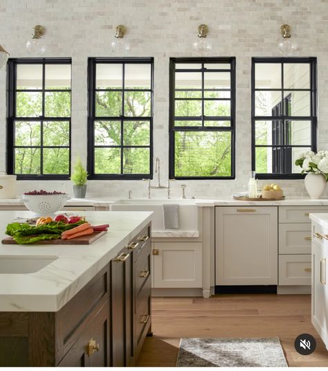 Kitchen With Windows, Studio Dearborn, Dormer House, Garage Suite, Building Design Ideas, Villa Kitchen, Builder Grade Kitchen, Townhouse Ideas, Residence Design