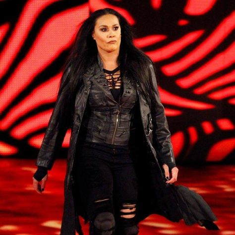 Tamina Tamina Snuka, Wwe Legends, Wwe Female Wrestlers, Wrestling Divas, Charlotte Flair, Tag Team, Team Blue, Wwe News, Women's Wrestling