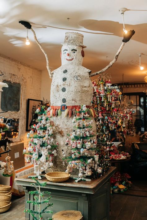 At John Derian, Christmas Started in September - The New York Times Diy For Fall, Christmas Mannequin, Sleigh Bells Ring, Artisan Market, Vintage Christmas Crafts, Store Inspiration, Pretty Trees, Thriller Novels, First Day Of Fall