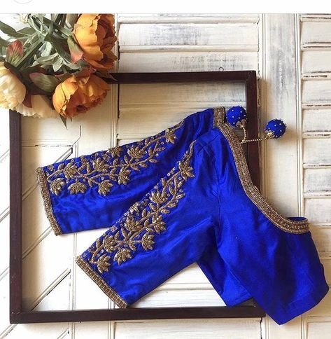 Party Outfit Summer, Saree Bluse, Blue Blouse Designs, Keep Me Stylish, Blouse Back Neck Designs, Blouse Design Images, Sari Blouse Designs, Blouse Designs Indian, Silk Saree Blouse Designs