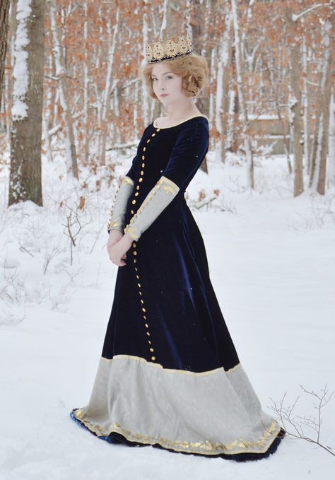 Angela Clayton, Medieval Dresses, Historical Clothes, Medieval Gown, Historical Costuming, Medieval Clothes, Historic Clothing, Medieval Costume, Progress Report