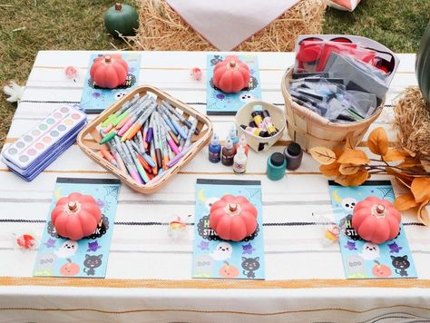 Pumpkin Decorating Station | Fun365 Pumpkin Carving Alternatives, Classroom Art Supplies, Pumpkin Painting Party, Pumpkin Paint, Halloween Craft Kits, Carving Station, Painting Station, Pumpkin Craft, Halloween Craft Projects