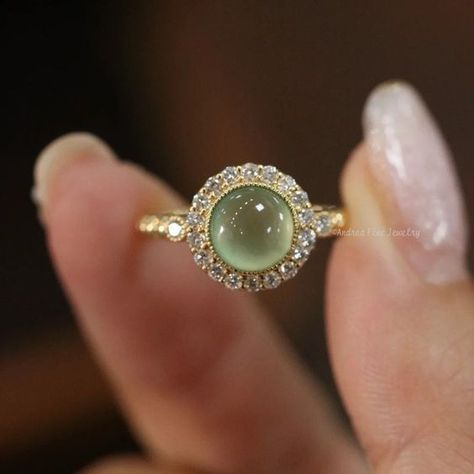 Light Green Gemstone Ring, Jade Wedding Ring Women, Jade Stone Engagement Ring, Icy Jade Engagement Ring, Ice Jade Ring, Green Gem Rings, Vintage Jade Ring, Engagement Rings Different Stones, Jade Stone Ring