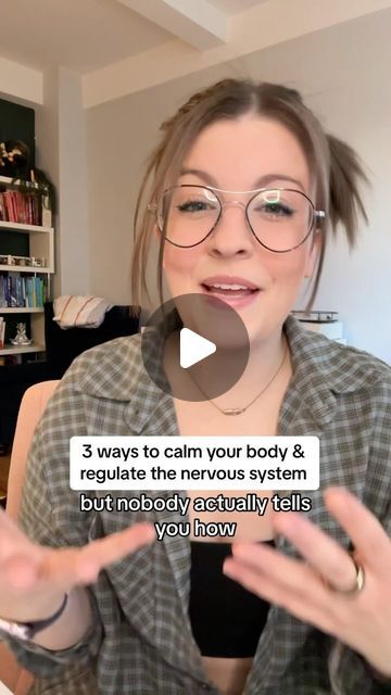 Voo Breathing, How To Calm Down When Stressed, Butterfly Hug, Nostril Breathing, Alternate Nostril Breathing, Calming Techniques, How To Calm Nerves, Self Care Bullet Journal, Girl Advice