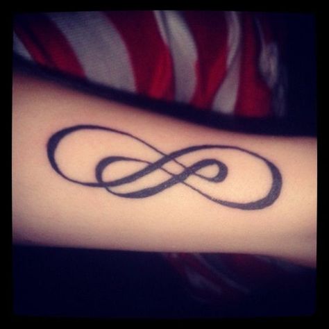 Infinity Tattoo Double Infinity Tattoo, Double Infinity Tattoos, Design On Hand, Unique Infinity Tattoo, Infinity Tattoo Designs, Love Is Forever, Double Infinity, Worlds Best Tattoos, Finger Tats