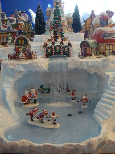 Christmas Village Display Platform, Village Display Platform, Christmas Tree Village Display, Diy Christmas Village Displays, Christmas Village Displays, Christmas Village Ideas, Elves Christmas, Jul Diy, Tree Village