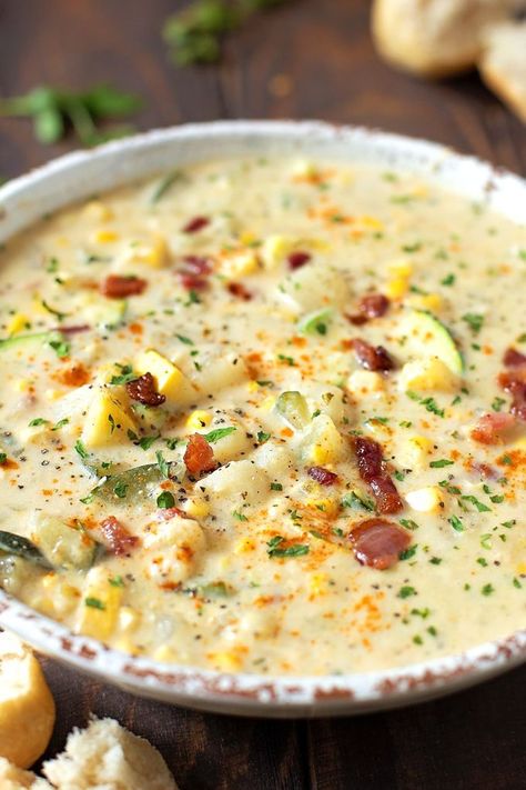 Corn And Zucchini Chowder, Zucchini Chowder, Corn And Zucchini, Summer Corn, Savory Soups, Chowder Recipes, Corn Chowder, Soup And Sandwich, Delicious Soup