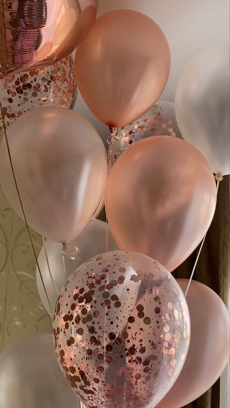 Birthday Baloon Aestethic, Pink B Day Party, 17 Aesthetic Number, Aesthetic Birthday Balloons, Pink White And Gold Party Decoration, Pink Balloons Aesthetic, Happy Bday Aesthetic, 14th Birthday Balloons, Birthday Balloons Aesthetic