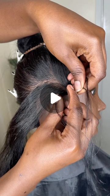 BraidsTribe on Instagram: "Feed in cornrows tutorial 💛💛💛💛  @hairbyleezee 👍🏿 . . . . . . . . . . . . . . . . . . . . . #braidstribe #4chairstyles #protectivestyles #learntobraid  #tranças #winterbraids #protectivestylesfornaturalhair #bohobraids #africanhairbraiding #knotlessboxbraids #howtodohair #africanhairbraiding #4chairdaily #4chairgrowth #braidsbraidsbraids #knotlessbraids #braidmyhair #braidinglife #diybraids" Feed In Twists Hairstyles, Feed In Braids Cornrows Hairstyles, How To Braid Cornrows With Extensions, How To Plait Hair Cornrows, Feed In Braid Tutorial, How To Do Cornrows With Extensions, Feedin Braids Tutorial, How To Do Feed In Braids, Feed In Braids Cornrows Tutorial