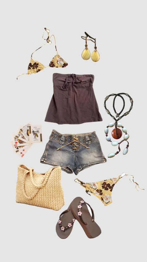 2000s Summer Fashion, Summer Fashion Shorts, 2000s Summer, Summer Hawaii, Greece Outfit, 2000s Girl, Outfits 2000s, Hawaii Outfits, Fashion Shorts