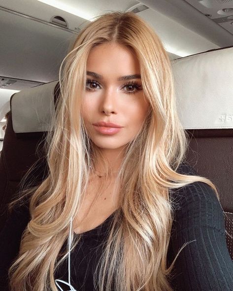 Wigs For White Women, Long Shag Haircut, Luxy Hair, Haircuts For Wavy Hair, Blonde Hair Inspiration, Blonde Hair Looks, Long Blonde, Front Lace Wigs Human Hair, Long Blonde Hair